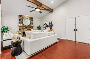 637 Persimmon Way, Oceanside, CA 92058 - Photo 7