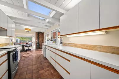 2469 E Mission Road, Fallbrook, CA 92028 - Photo 11