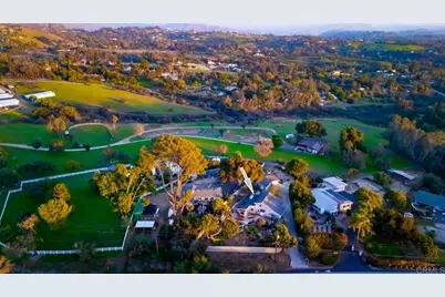 2469 E Mission Road, Fallbrook, CA 92028 - Photo 31