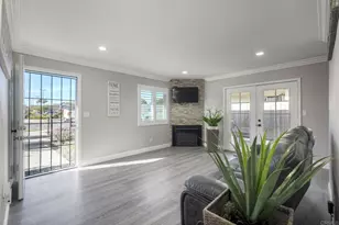 3472 Thunder Dr, Oceanside, CA 92056 - Photo 3