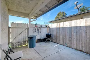 3472 Thunder Dr, Oceanside, CA 92056 - Photo 9