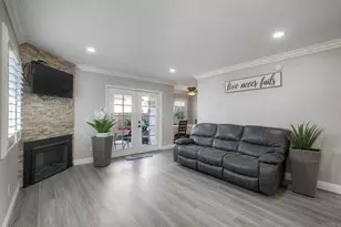 3472 Thunder Dr, Oceanside, CA 92056 - Photo 5