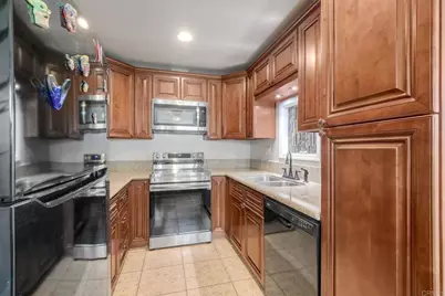 3472 Thunder Drive, Oceanside, CA 92056 - Photo 5