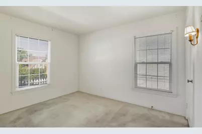 351 Fern Glen, La Jolla, CA 92037 - Photo 17