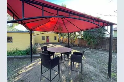 121 E Warner St, Ventura, CA 93001 - Photo 37