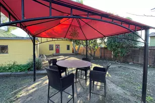 121 E Warner St, Ventura, CA 93001 - Photo 37