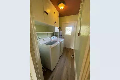 121 E Warner St, Ventura, CA 93001 - Photo 17