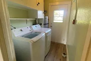 121 E Warner St, Ventura, CA 93001 - Photo 17