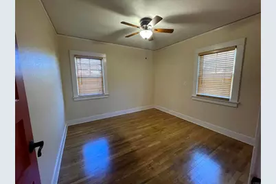 121 E Warner St, Ventura, CA 93001 - Photo 13