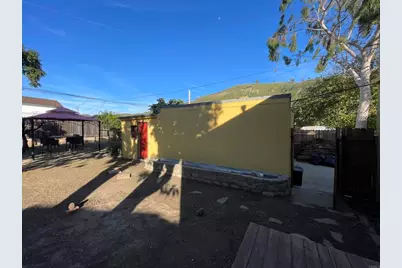 121 E Warner St, Ventura, CA 93001 - Photo 41