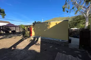 121 E Warner St, Ventura, CA 93001 - Photo 41