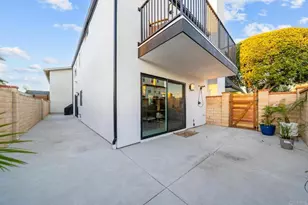 3865 Hibiscus Cir, Carlsbad, CA 92008 - Photo 9