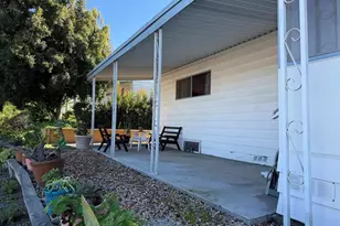 2130 Sunset Dr, Vista, CA 92081 - Photo 35