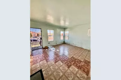 5202 Gifford Avenue, Maywood, CA 90270 - Photo 13