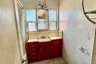 5202 Gifford Ave, Maywood, CA 90270 - Photo 11