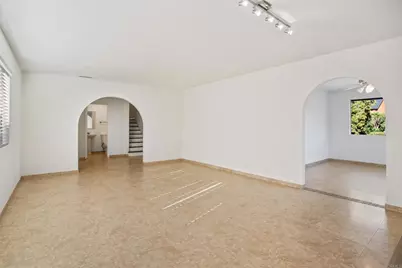 11000 Meadow Glen Way East, Escondido, CA 92026 - Photo 13