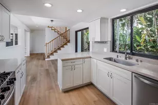 250 258 Hillcrest Dr, Encinitas, CA 92024 - Photo 21