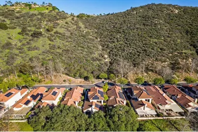 2533 Holly Valley Drive, Vista, CA 92084 - Photo 45