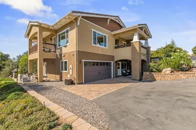 27636 Mountain Meadow Road, Escondido, CA 92026 - Photo 9