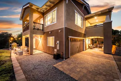 27636 Mountain Meadow Road, Escondido, CA 92026 - Photo 3