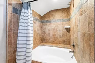 910 S Amherst Cir, Anaheim Hills, CA 92807 - Photo 31