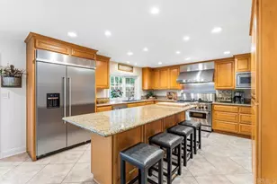 910 S Amherst Cir, Anaheim Hills, CA 92807 - Photo 13