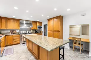 910 S Amherst Cir, Anaheim Hills, CA 92807 - Photo 15