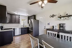 915 Crest View Dr, Vista, CA 92081 - Photo 11