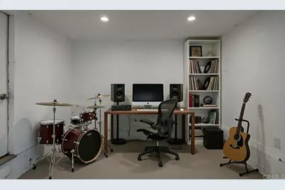 1542 W 17th Street, Los Angeles, CA 90006 - Photo 25