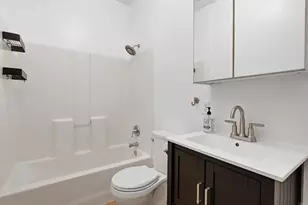 1542 W 17th St, Los Angeles, CA 90006 - Photo 21