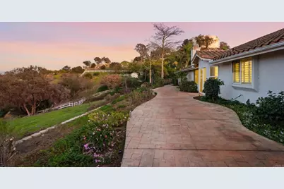 2449 Trails End, Fallbrook, CA 92028 - Photo 5