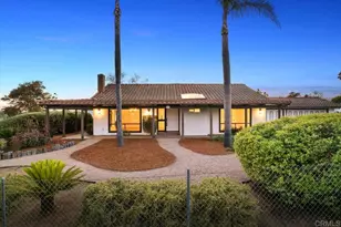 112 Palmas Norte, Fallbrook, CA 92028 - Photo 1