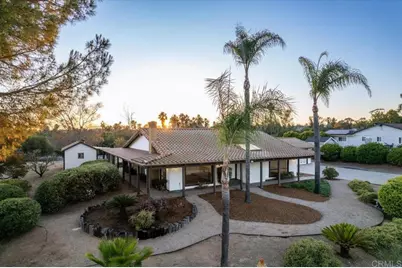 112 Palmas Norte, Fallbrook, CA 92028 - Photo 5