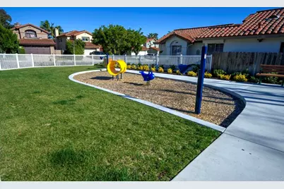 1744 Via Allena, Oceanside, CA 92056 - Photo 33