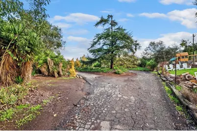 2360 2362 Lone Oak Lane, Vista, CA 92084 - Photo 13