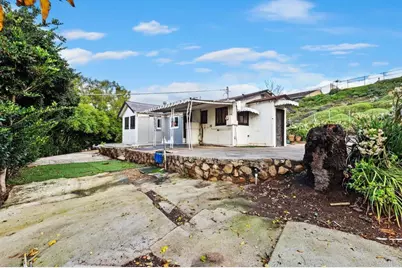 2360 2362 Lone Oak Lane, Vista, CA 92084 - Photo 15