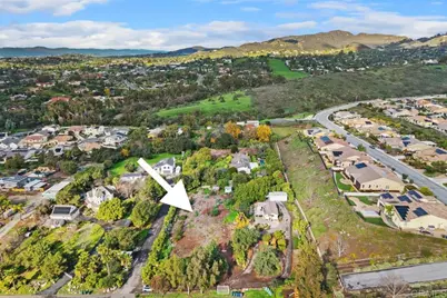 2360 Lone Oak Lane, Vista, CA 92084 - Photo 13