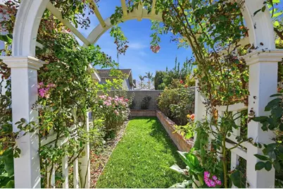 17821 Quintana Lane, Huntington Beach, CA 92647 - Photo 49