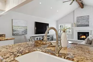 17821 Quintana Ln, Huntington Beach, CA 92647 - Photo 17