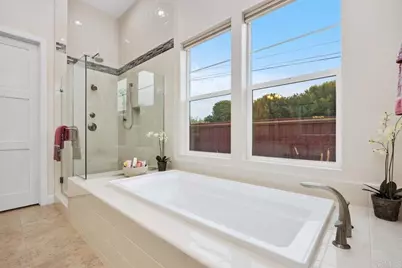 2925 Valley St, Carlsbad, CA 92008 - Photo 23