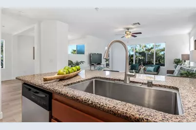 1555 Acacia Circle, Vista, CA 92081 - Photo 11