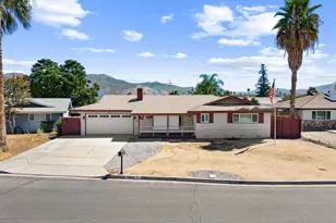 25840 San Felipe Dr, Hemet, CA 92544 - Photo 3
