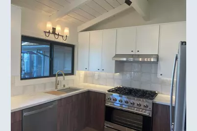 2415 Burgos Court, Carlsbad, CA 92009 - Photo 9