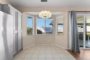 39785 Spinning Wheel Dr, Murrieta, CA 92562 - Photo 17