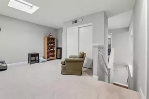 2537 Navarra Dr, Carlsbad, CA 92009 - Photo 19