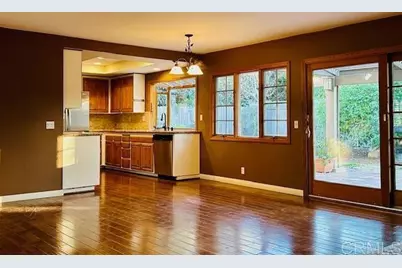 387 Nevada Avenue, Ventura, CA 93004 - Photo 9