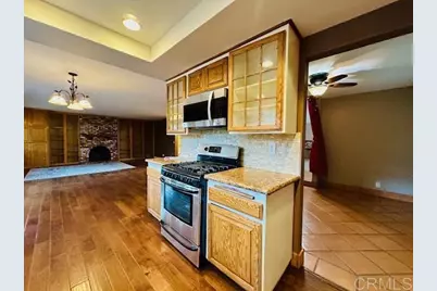 387 Nevada Avenue, Ventura, CA 93004 - Photo 11