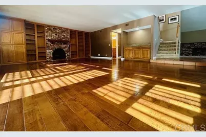 387 Nevada Avenue, Ventura, CA 93004 - Photo 7