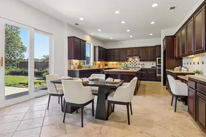 5527 Alexandrine Court, Oceanside, CA 92057 - Photo 5