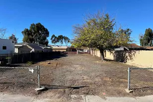 281 222-08-00 D St, Ramona, CA 92065 - Photo 1